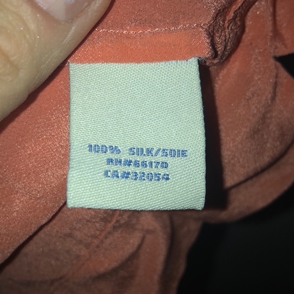 Odille 100% Silk cap sleeves bow front top - Picture 3 of 3